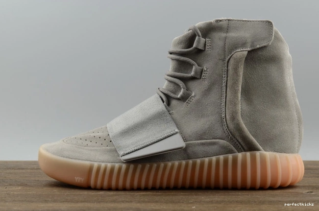 GUM DARK 750 ADIDAS GLOW LIGHT GREY YEEZY BOOST BB1840 0815
